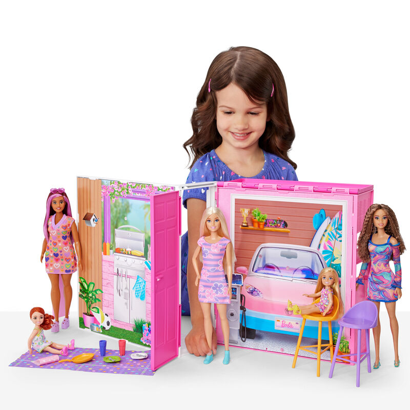 Barbie Getaway House + doll - Image 3