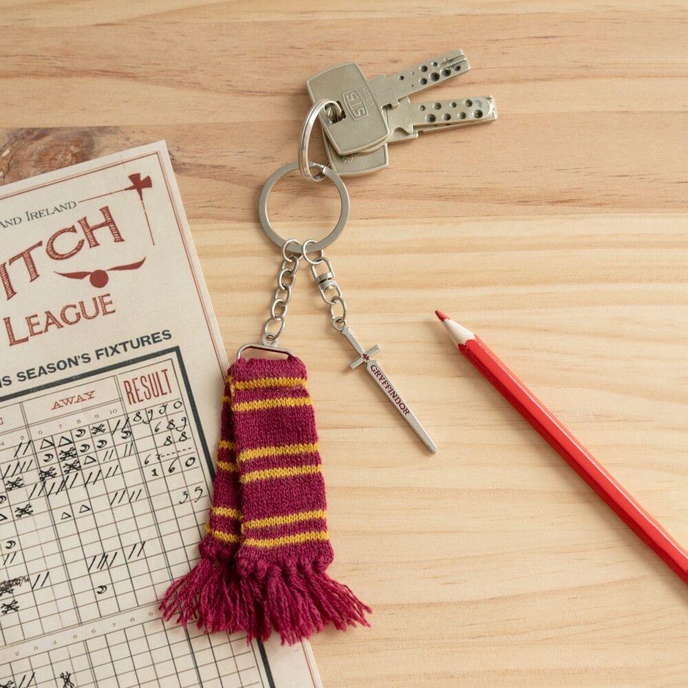 Harry Potter Griffindor scarf keychain - Image 3