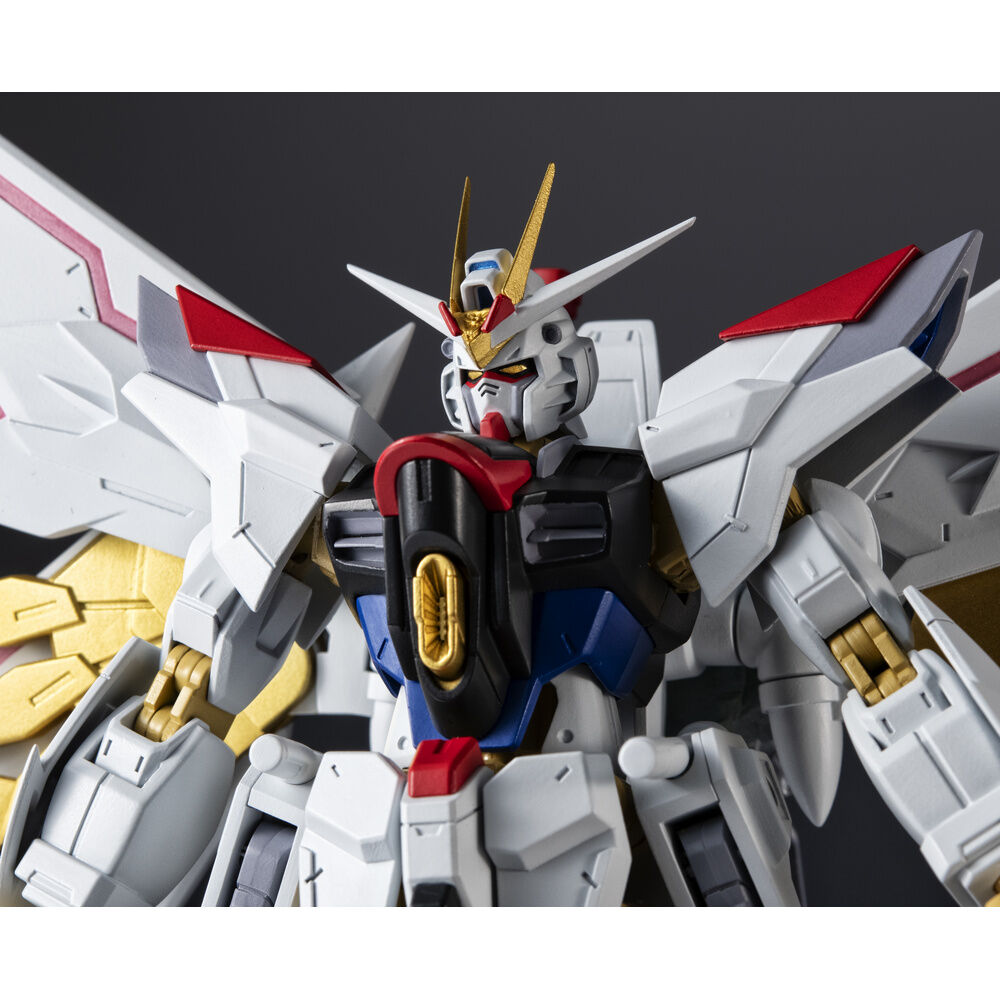 Gundam Universe Mighty Strike Freedom Gundam figure 15cm - Image 6