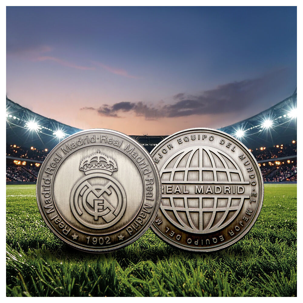 Real Madrid The Best Team in the World coin - Image 7