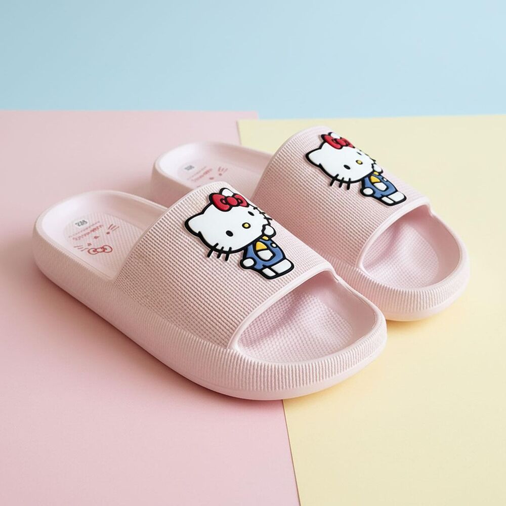 Hello Kitty flip-flops - Image 2