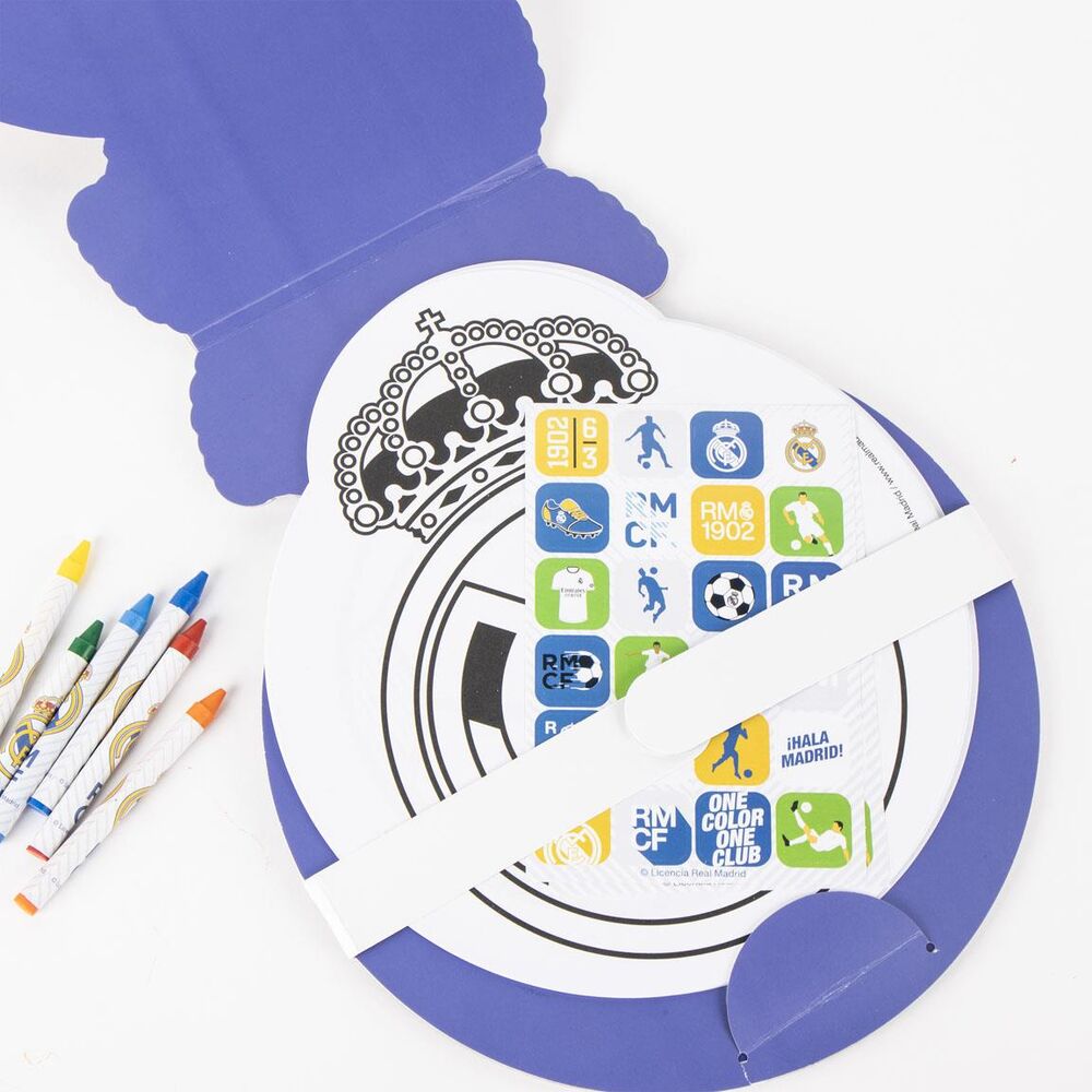 Real Madrid Colouring activity book - Image 5